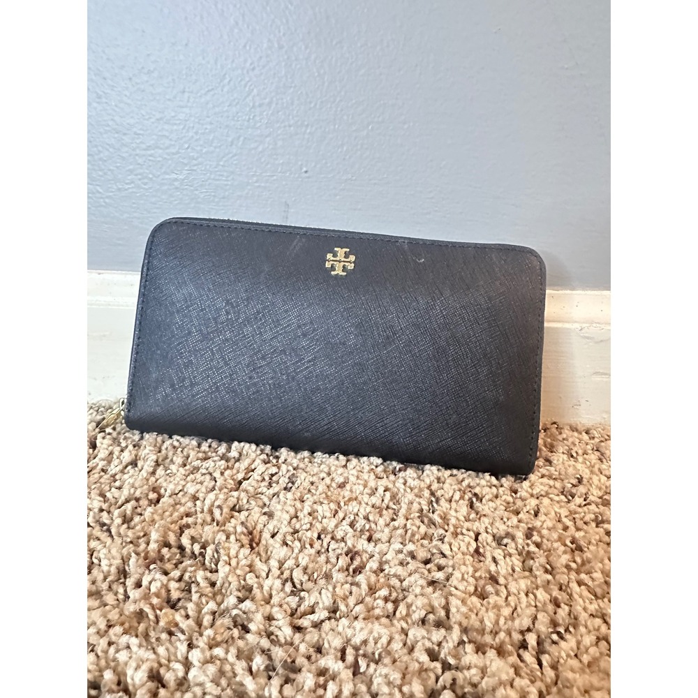 Tory Burch Robinson Zip Continental Wallet Black Saffiano Leather Gold Logo